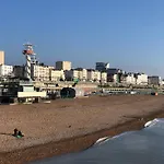 Seaside Flat With Sunny Garden.